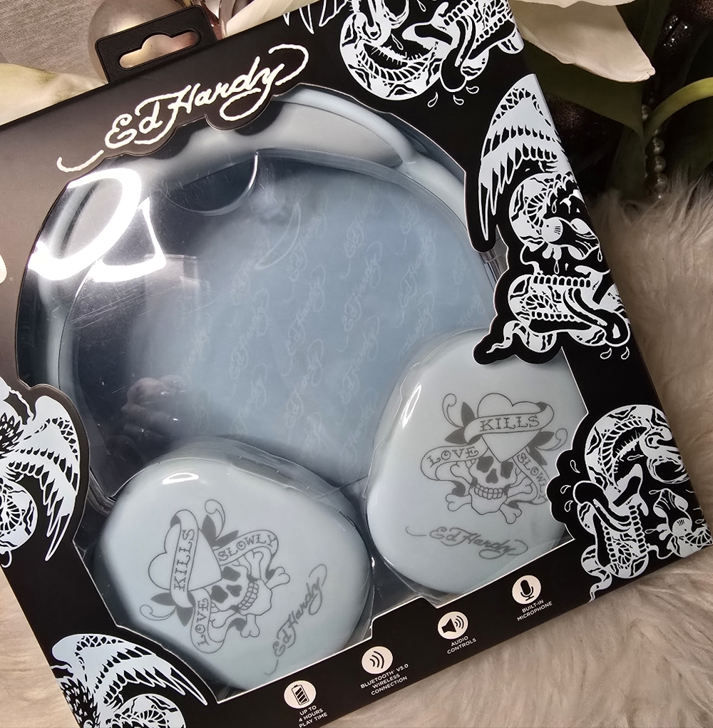 New Light Blue Ed Hardy Wireless Headphones BluetoothIncludes USB-C Charging New